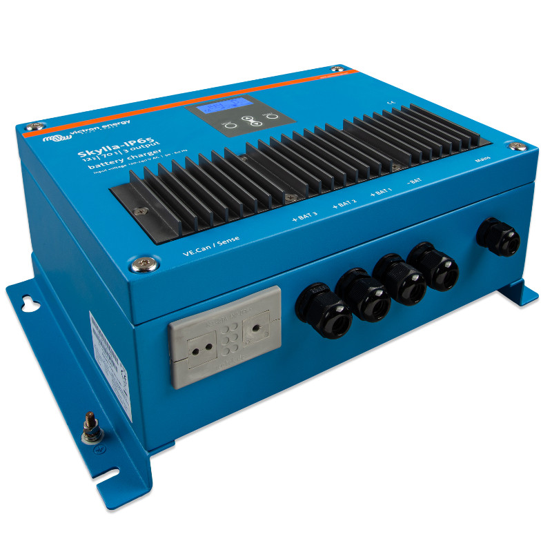 Blue Smart IP67 Charger 12/13 (1)