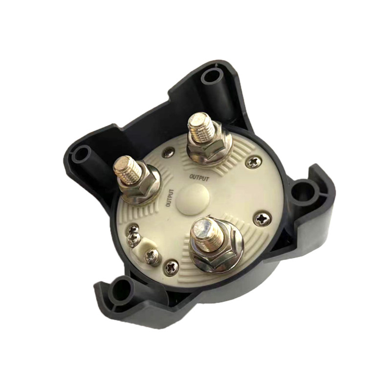 Obrazek produktu Rozłącznik akumulatora Solvian Blue Sea 3001 12-32V 600A IP66 (SKU: 3985) - importowany z CSV (SunTrack)